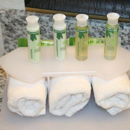 Holiday Inn Express & Suites Nevada By Ihg Exteriör bild