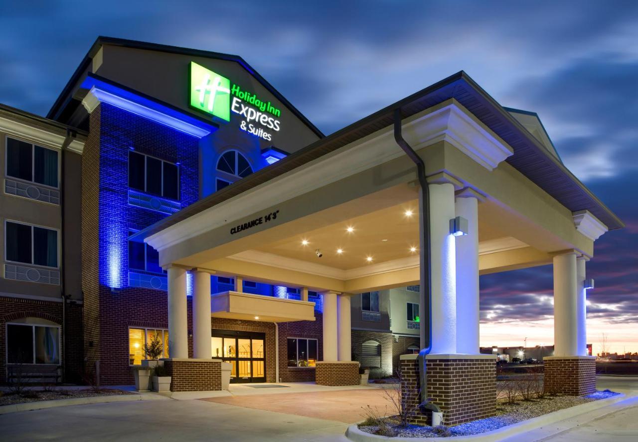 Holiday Inn Express & Suites Nevada By Ihg Exteriör bild