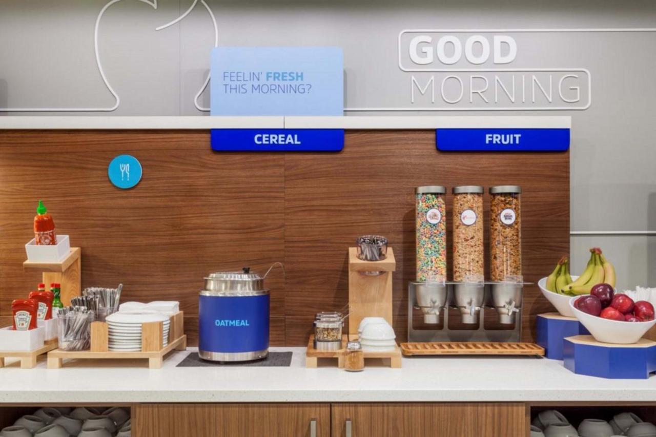 Holiday Inn Express & Suites Nevada By Ihg Exteriör bild
