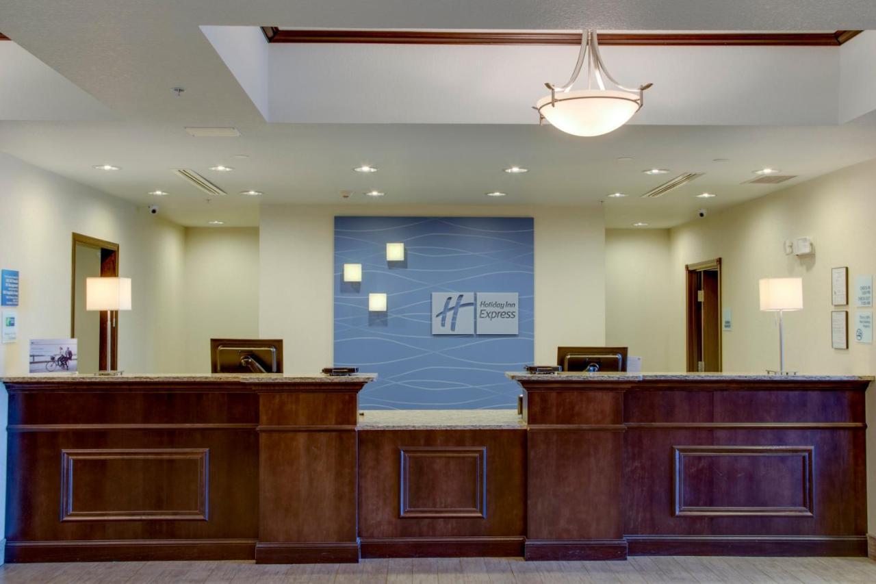 Holiday Inn Express & Suites Nevada By Ihg Exteriör bild