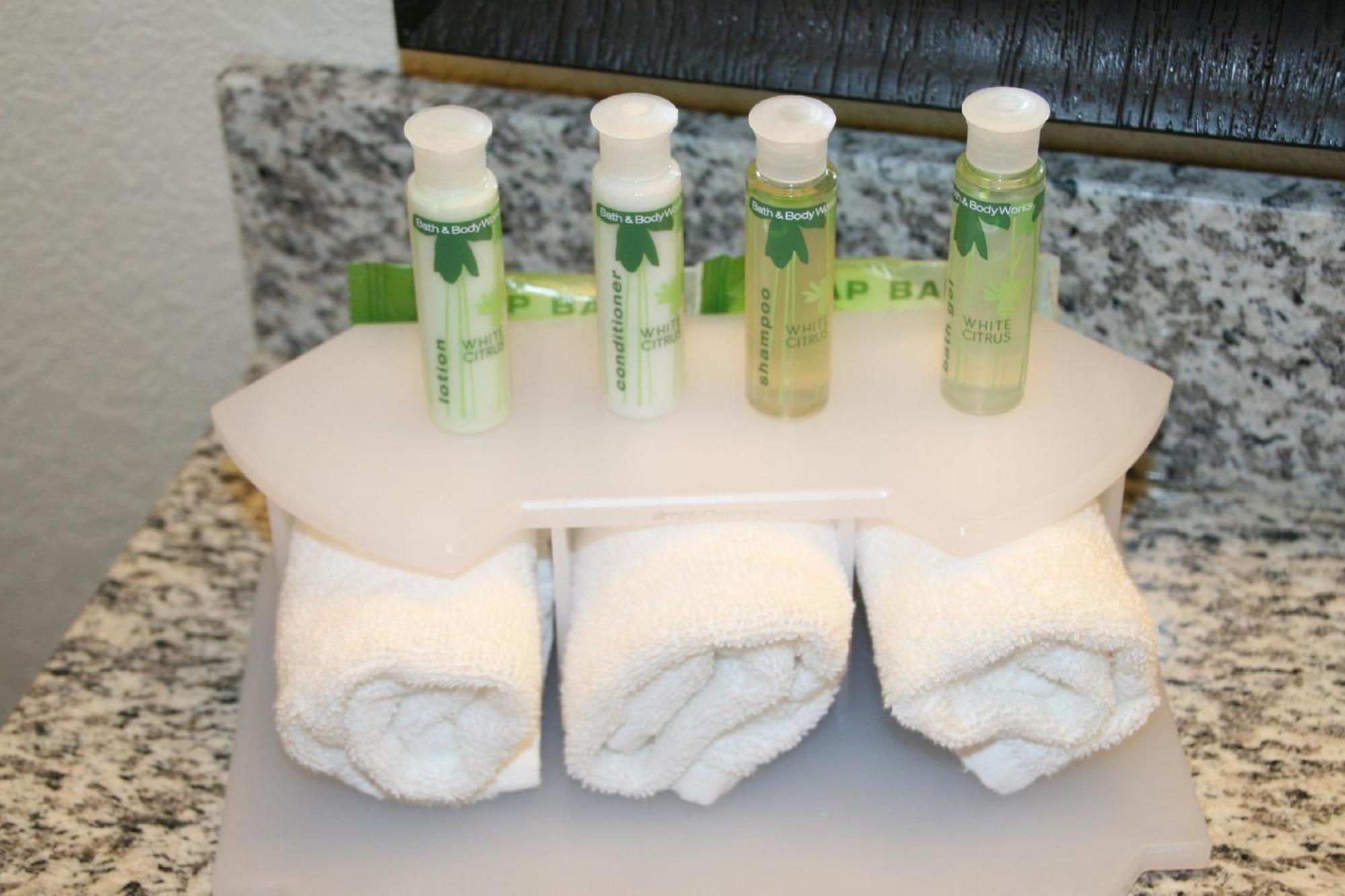 Holiday Inn Express & Suites Nevada By Ihg Exteriör bild