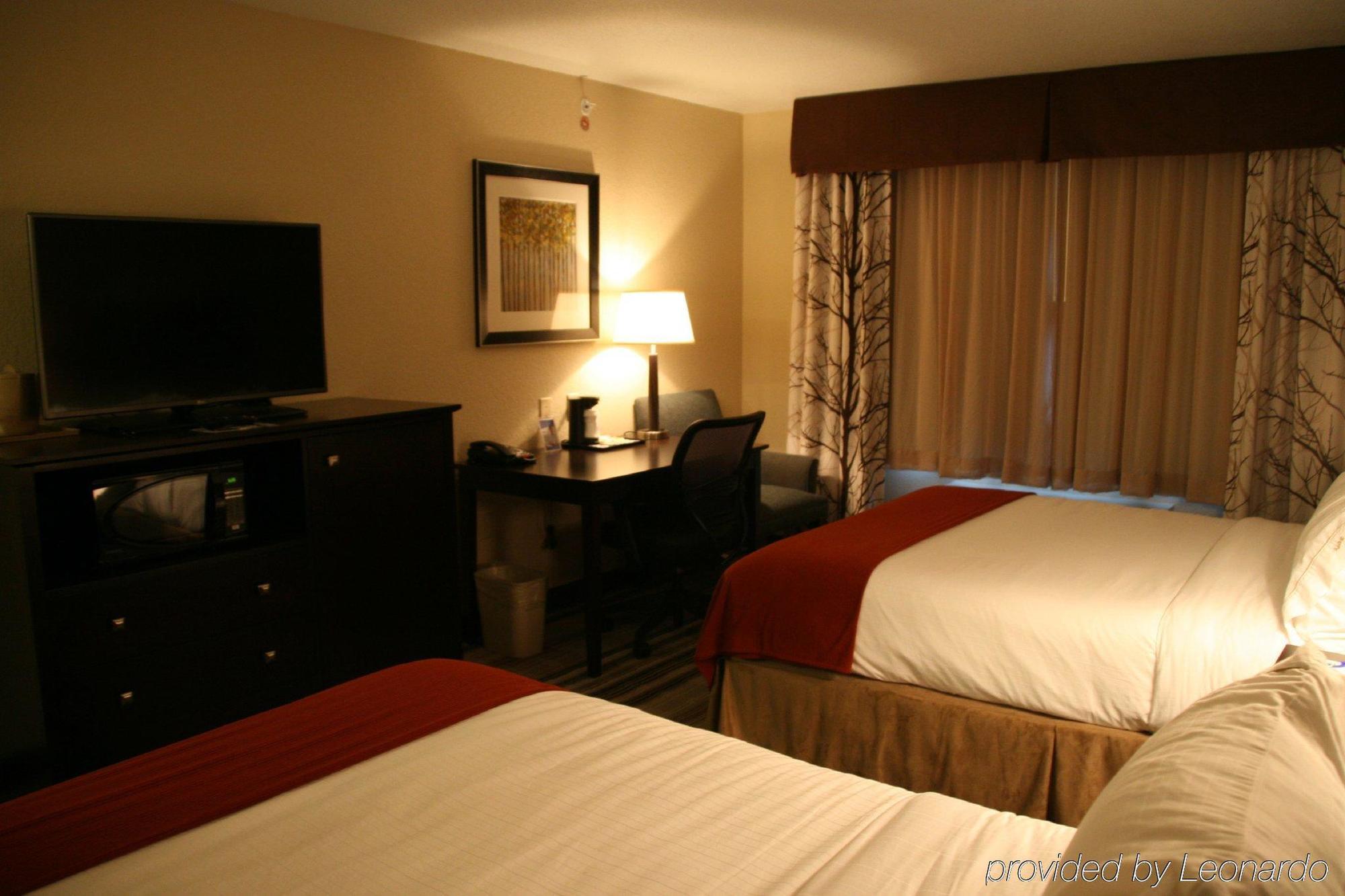 Holiday Inn Express & Suites Nevada By Ihg Exteriör bild
