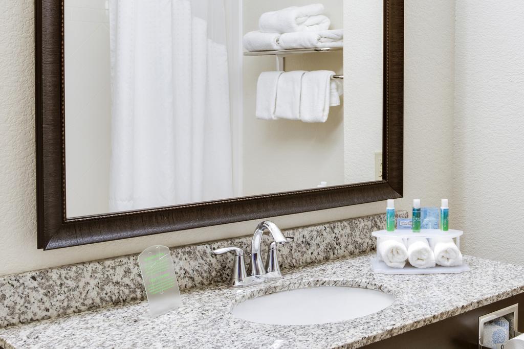 Holiday Inn Express & Suites Nevada By Ihg Exteriör bild
