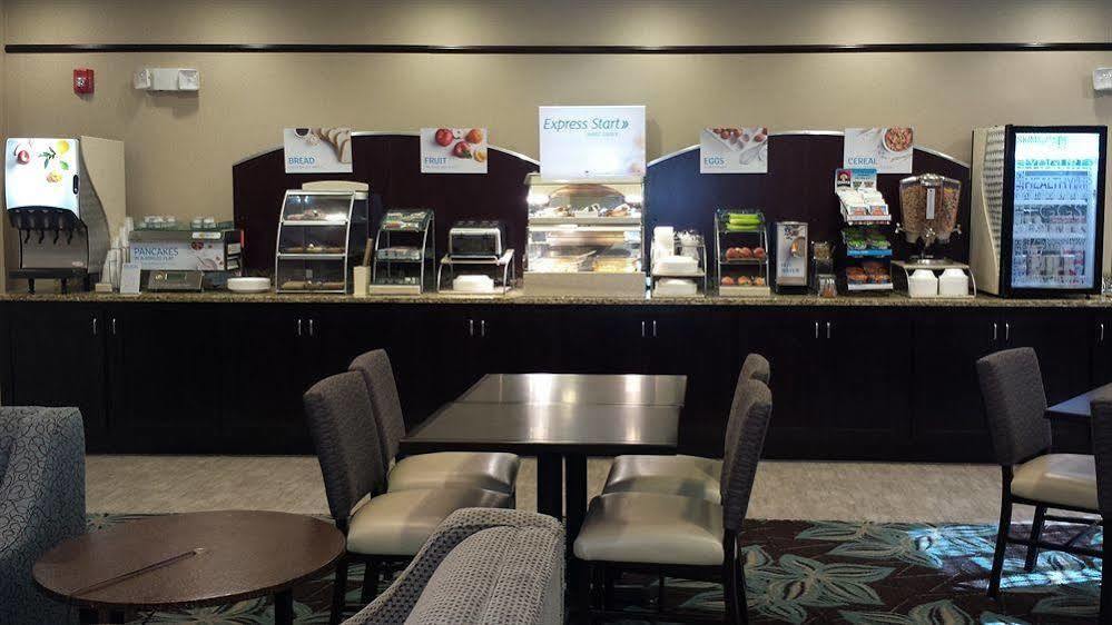 Holiday Inn Express & Suites Nevada By Ihg Exteriör bild