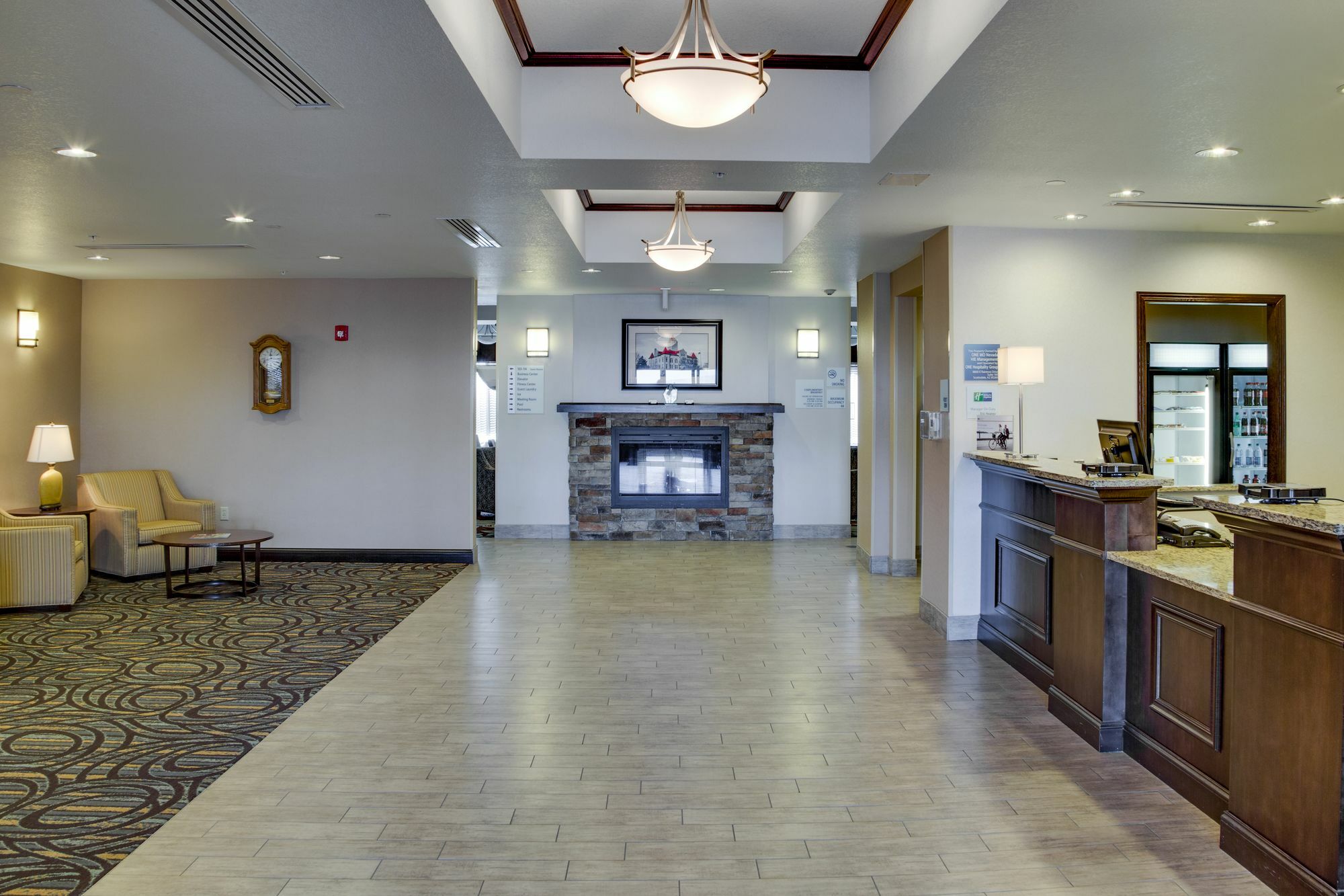 Holiday Inn Express & Suites Nevada By Ihg Exteriör bild
