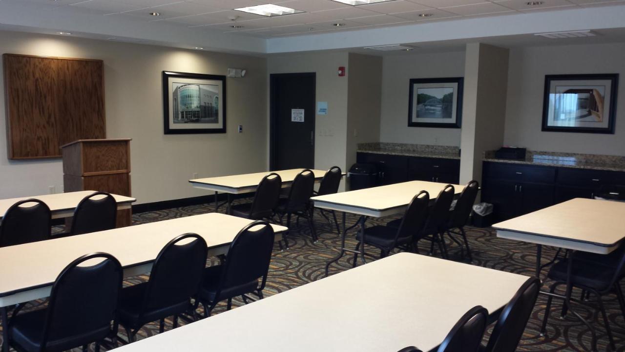 Holiday Inn Express & Suites Nevada By Ihg Exteriör bild