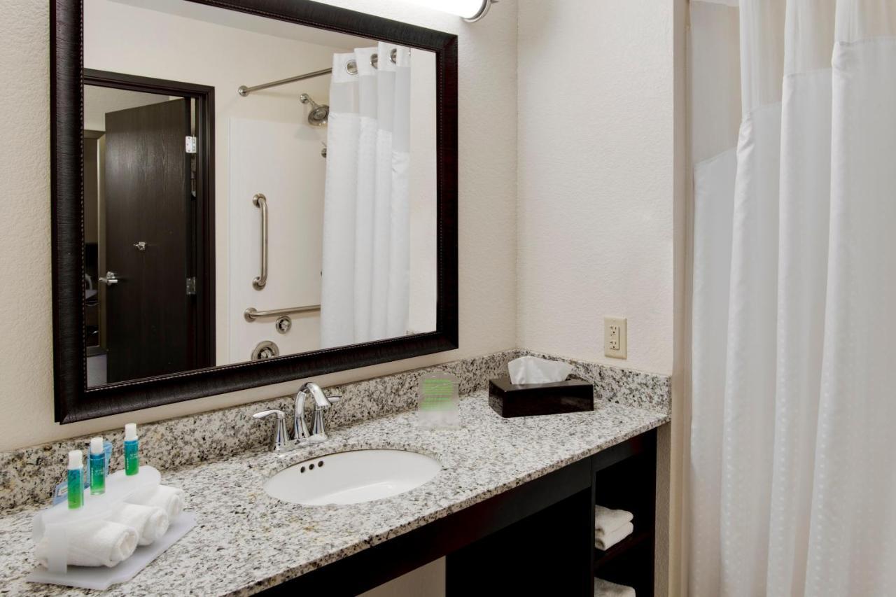 Holiday Inn Express & Suites Nevada By Ihg Exteriör bild